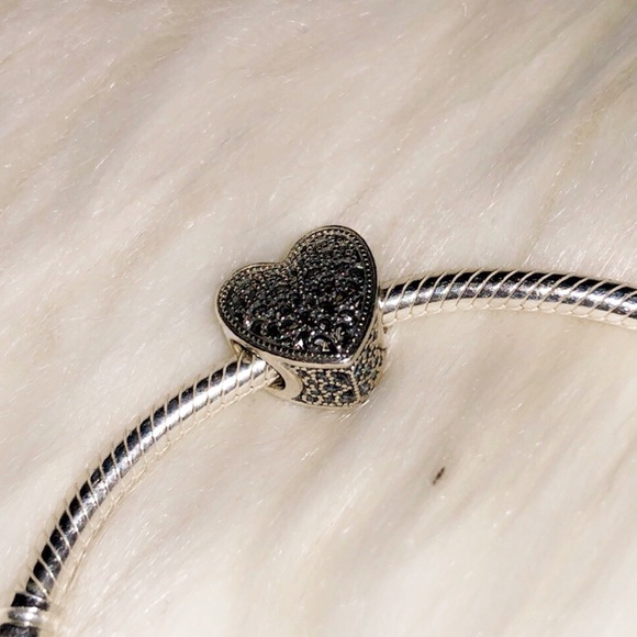 PANDORA Snake Chain Barrel Clasp Bracelet - Picture 6 of 6